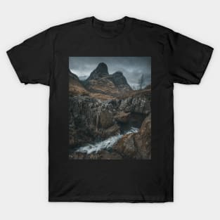 'And down by the River Coe we shall go', Glencoe, Scottish Highlands T-Shirt